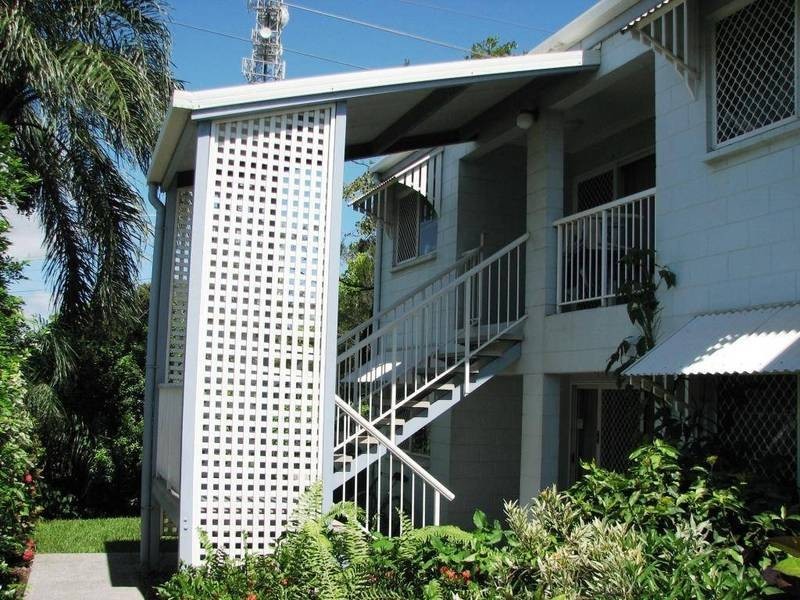 6/5  Nelson Street, Bungalow QLD 4870