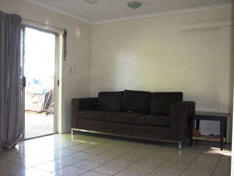 8 Anderson Road, Woree QLD 4868