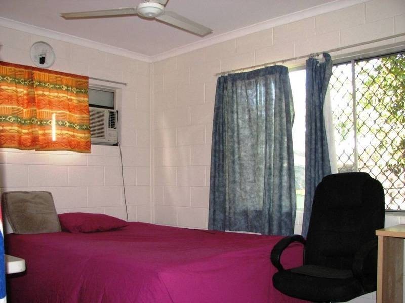 8 Anderson Road, Woree QLD 4868