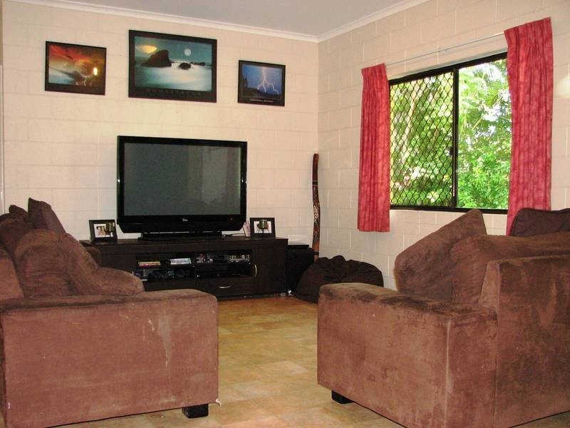 9 Hood Street, Trinity Park QLD 4879