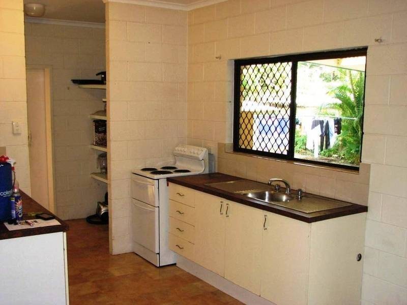 9 Hood Street, Trinity Park QLD 4879