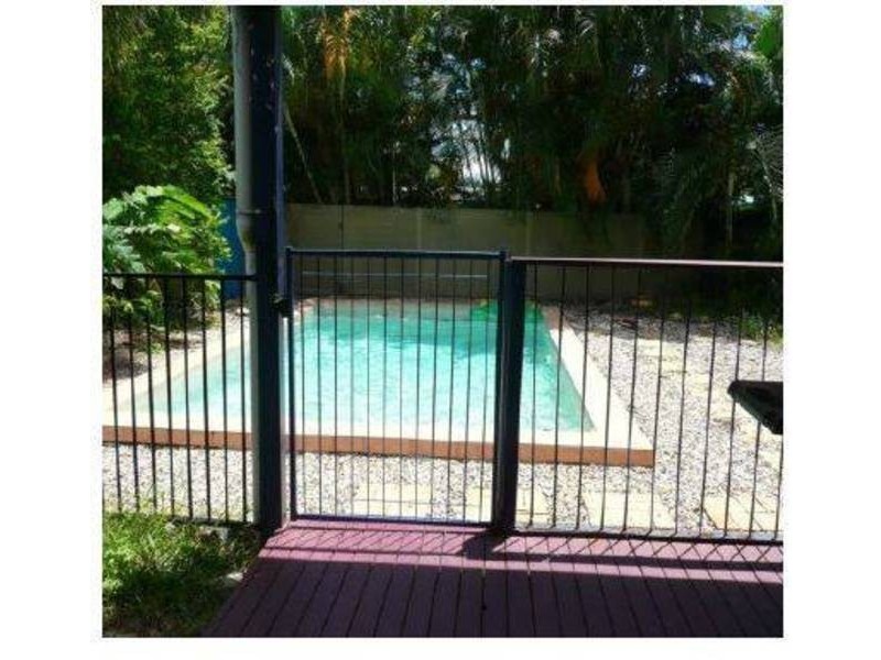 9 Hood Street, Trinity Park QLD 4879