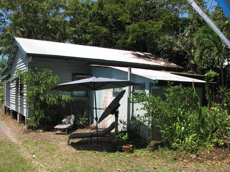 45 Best Street, Yorkeys Knob QLD 4878
