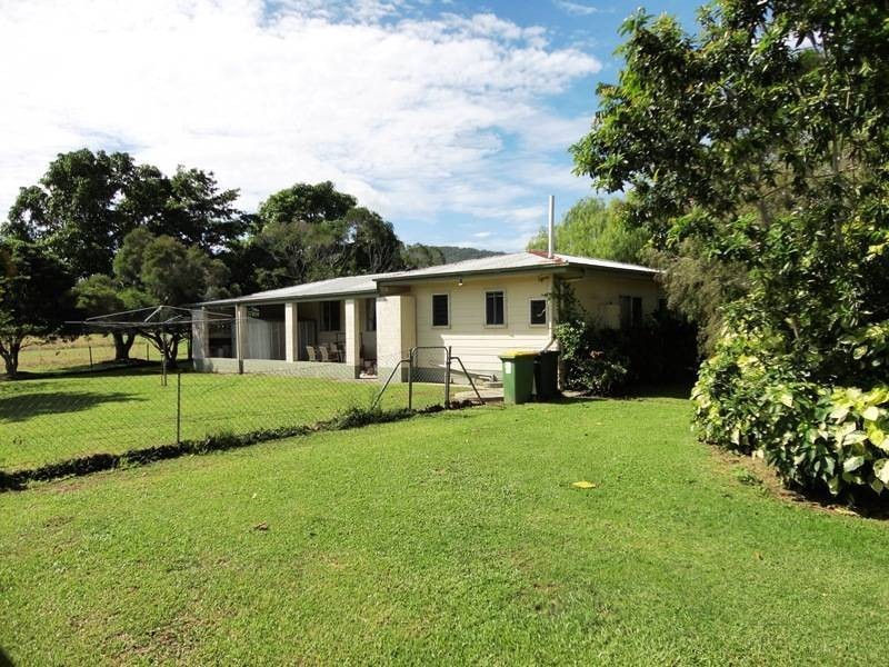 Moller Road, Aloomba QLD 4871