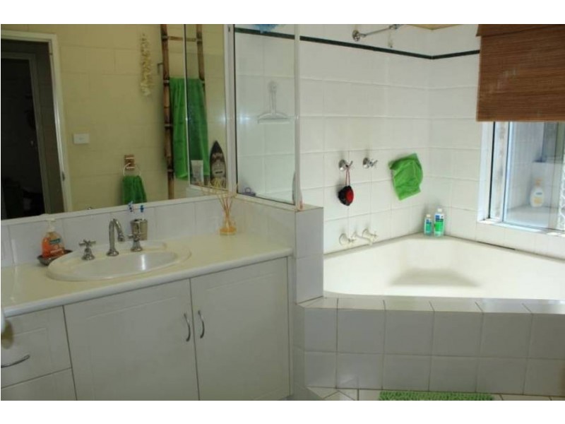 4 Gattenby Close, Edmonton QLD 4869