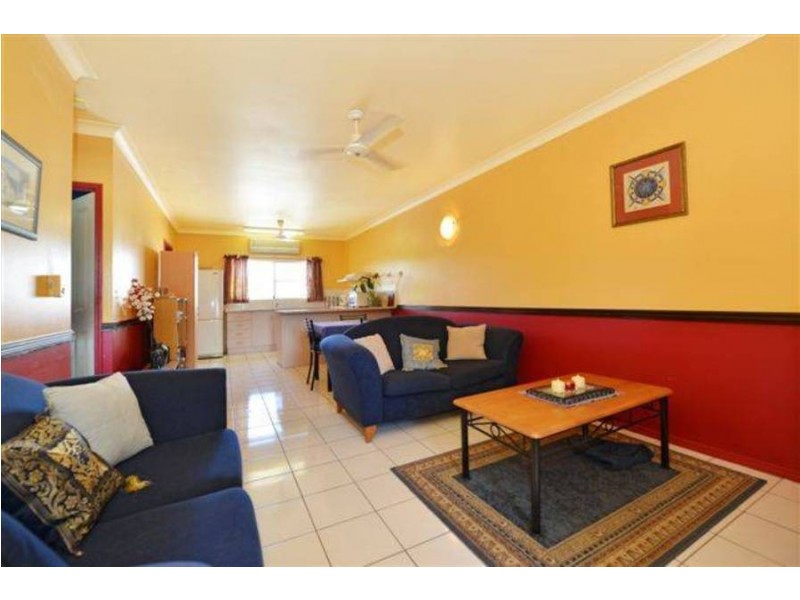 Lvl 1 11 Ingham Court, Mooroobool QLD 4870