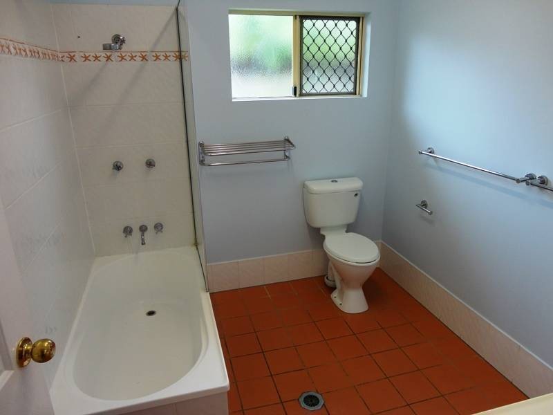 9 Caper St, Mount Sheridan QLD 4868