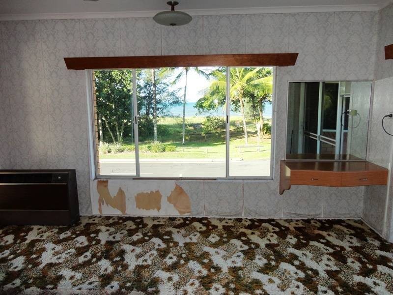 1/49  Sims Esplanade, Yorkeys Knob QLD 4878