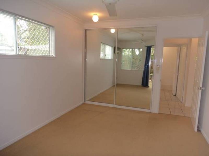 14/13  Givens Street, Westcourt QLD 4870