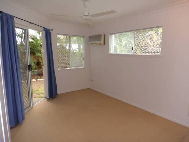 14/13  Givens Street, Westcourt QLD 4870