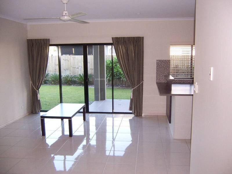 25 Selwyn Cct, Trinity Park QLD 4879