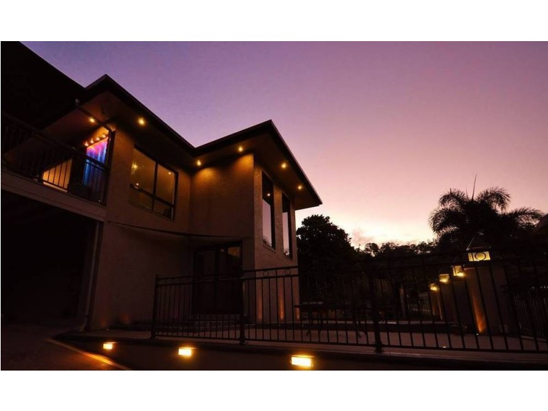 17 Barcoo Close, Bentley Park QLD 4869