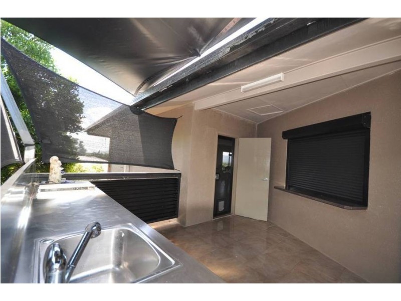 17 Barcoo Close, Bentley Park QLD 4869