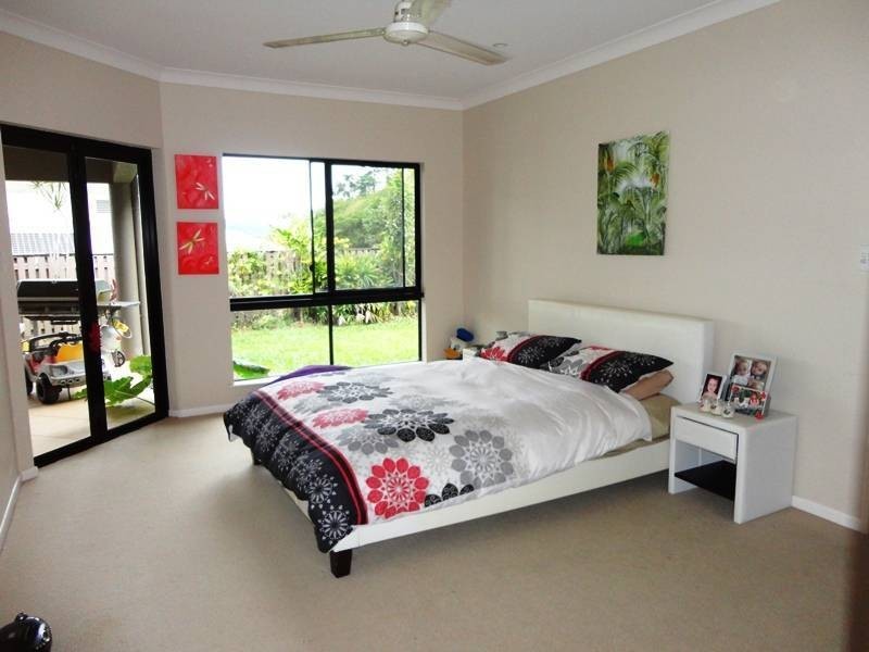 17 Kawana Street, Caravonica QLD 4878