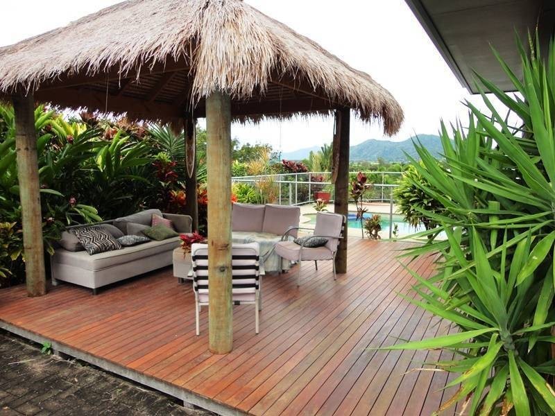 17 Kawana Street, Caravonica QLD 4878