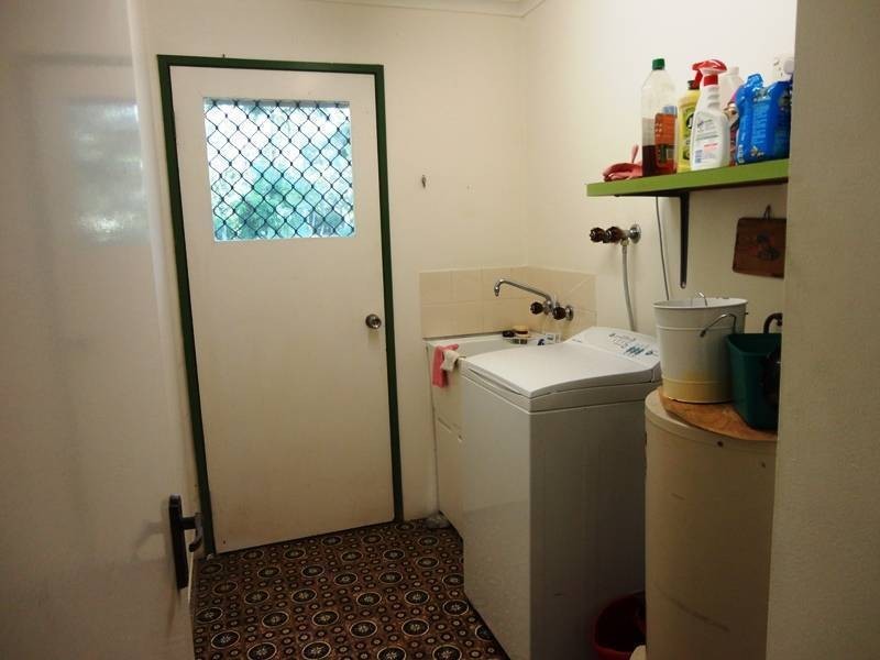 27 Buzacott Street, Gordonvale QLD 4865