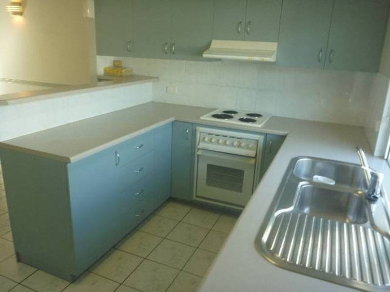 Lvl 1 4/4 Brown Street, Woree QLD 4868