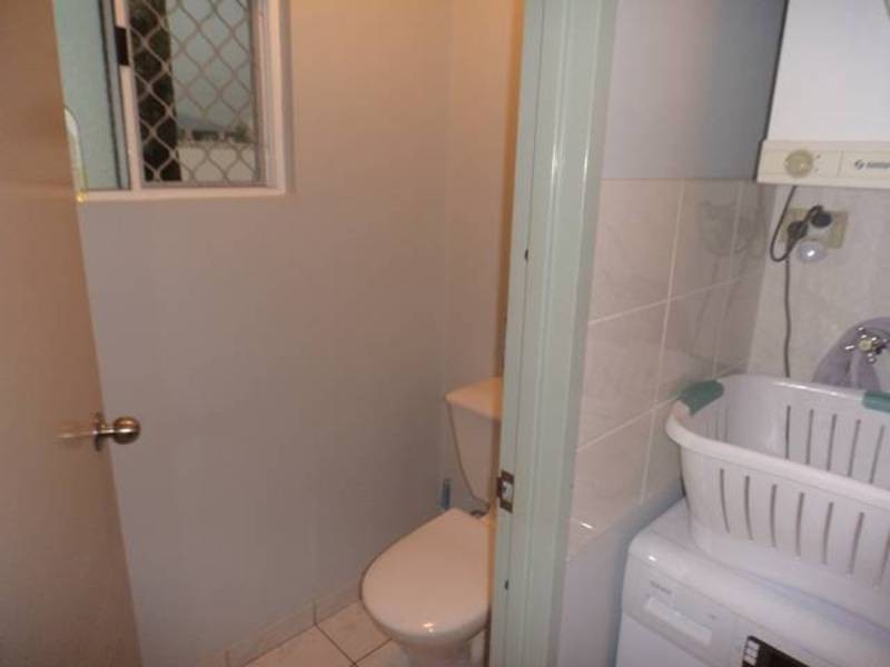 Lvl 1 4/4 Brown Street, Woree QLD 4868