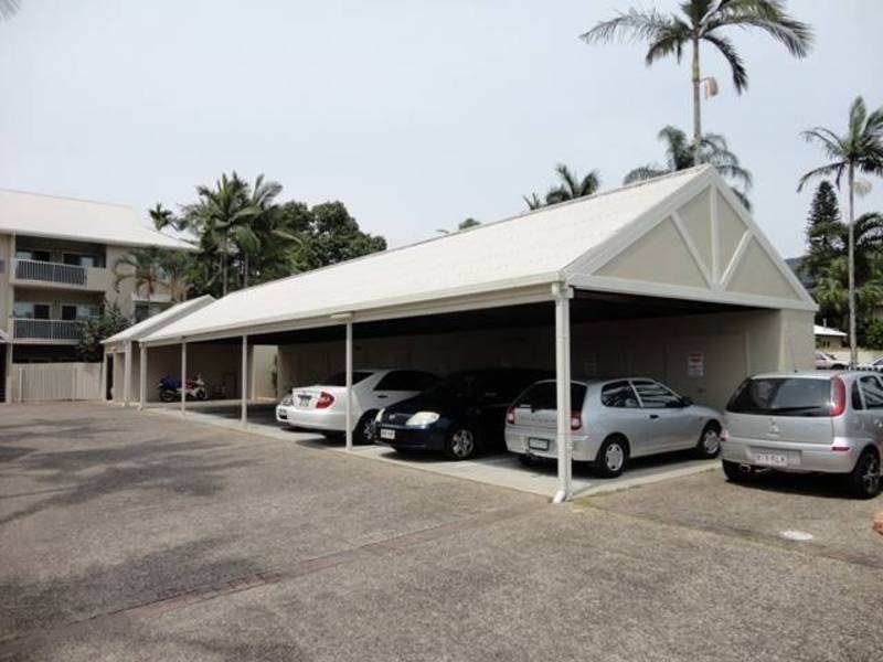 Lvl 1 4/4 Brown Street, Woree QLD 4868