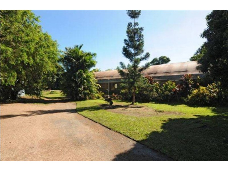 71663 Bruce Highway, Edmonton QLD 4869