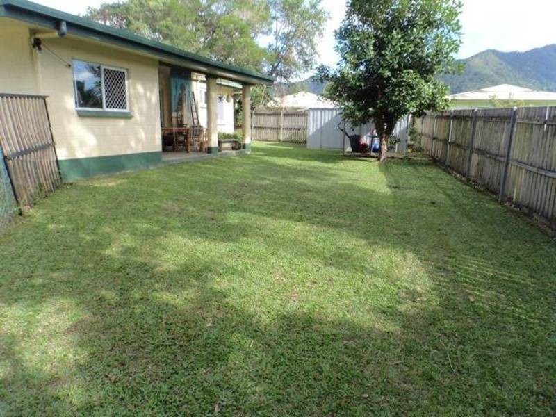 4 Pandora Close, Bentley Park QLD 4869