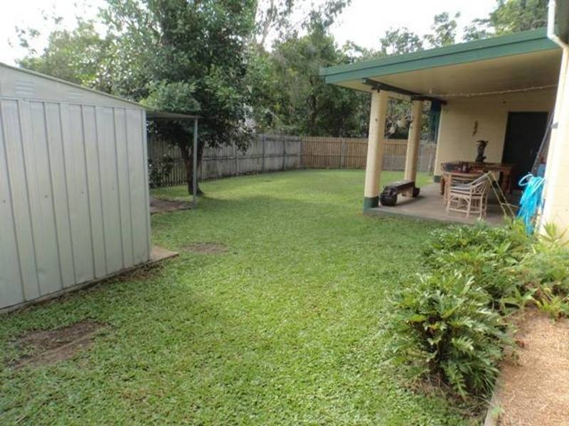 4 Pandora Close, Bentley Park QLD 4869