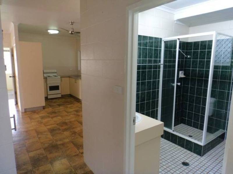 4 Pandora Close, Bentley Park QLD 4869