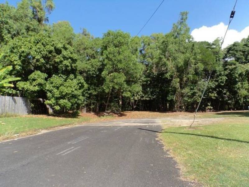 CAPTAIN COOK HIGHWAY, Clifton Beach QLD 4879