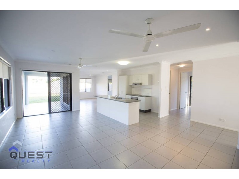 5 Roderick Street, Bentley Park QLD 4869