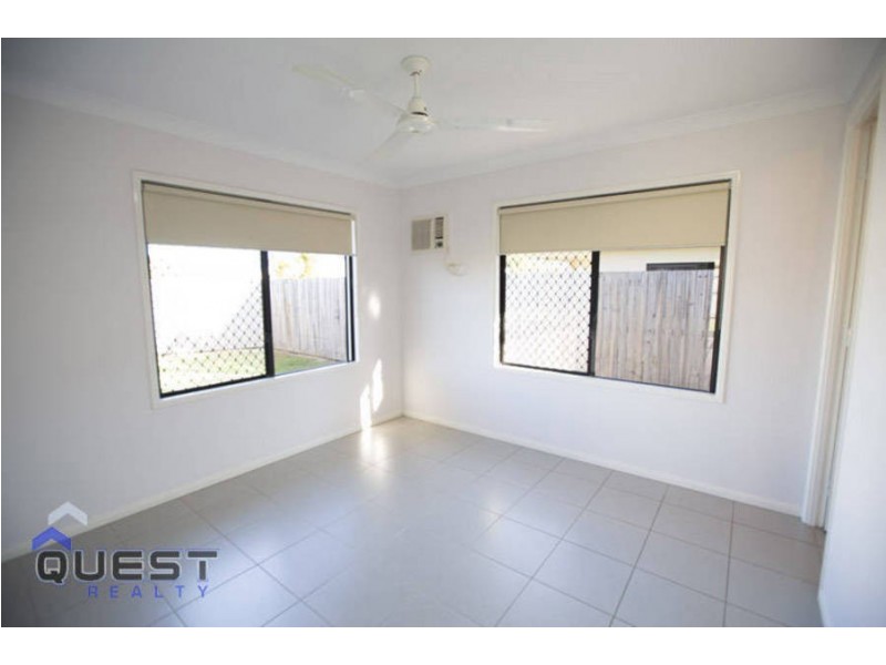 5 Roderick Street, Bentley Park QLD 4869