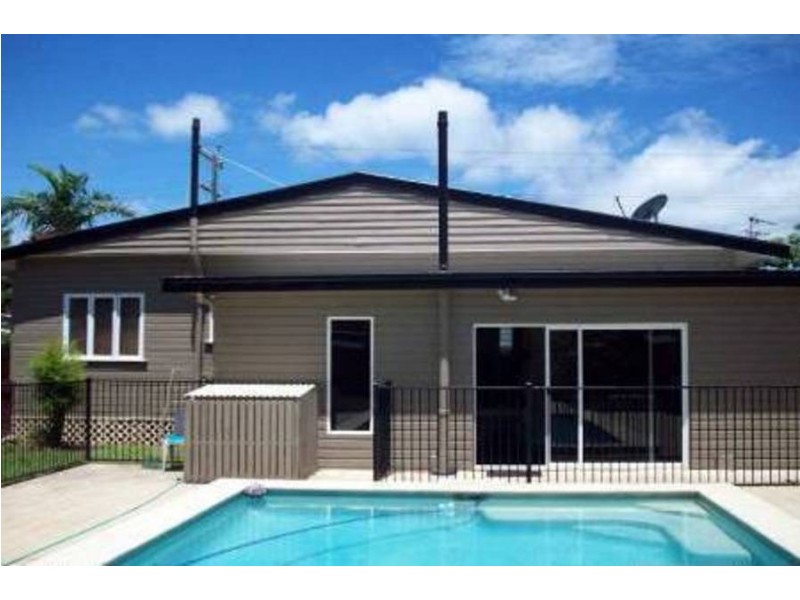 289 Pease Street, Edge Hill QLD 4870
