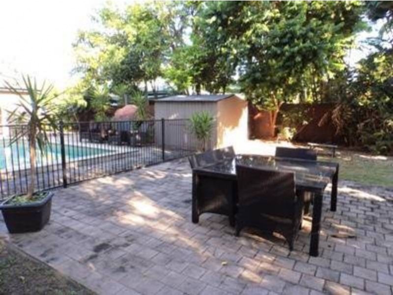 289 Pease Street, Edge Hill QLD 4870