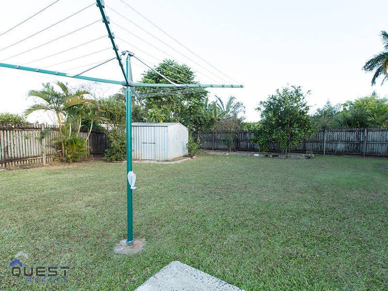 6 Lola Close, Woree QLD 4868