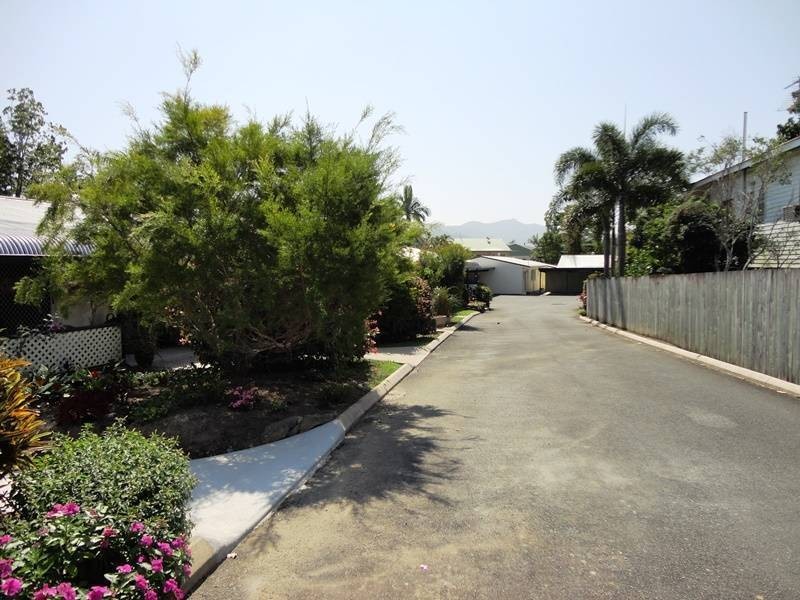 7/36-38 Old Smithfield Rd, Freshwater QLD 4870