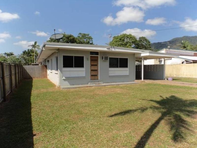 1 & 2/1  Perkins Street, Manoora QLD 4870