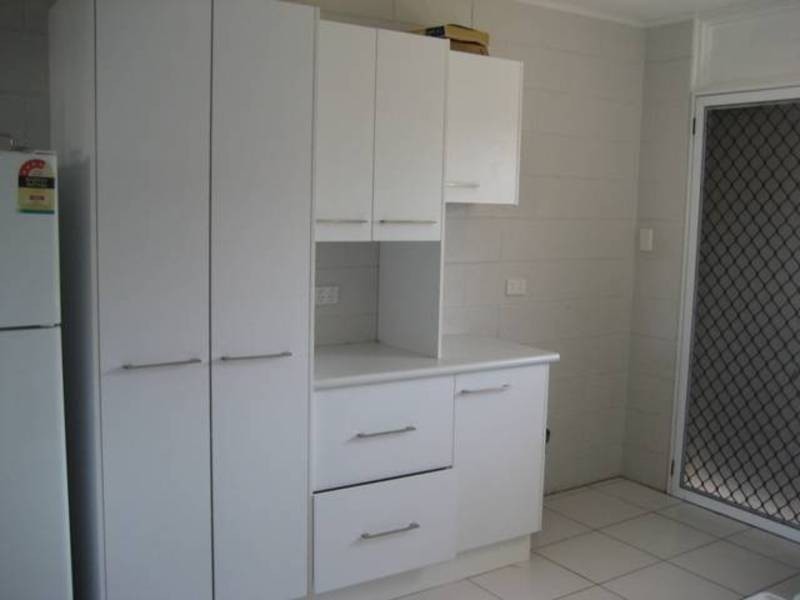 1 & 2/1  Perkins Street, Manoora QLD 4870