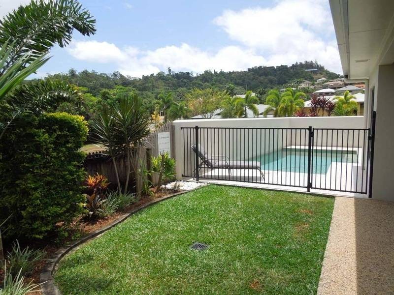 20 Chesterfield Close, Brinsmead QLD 4870