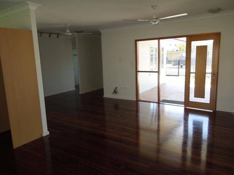 109 English Street, Manunda QLD 4870