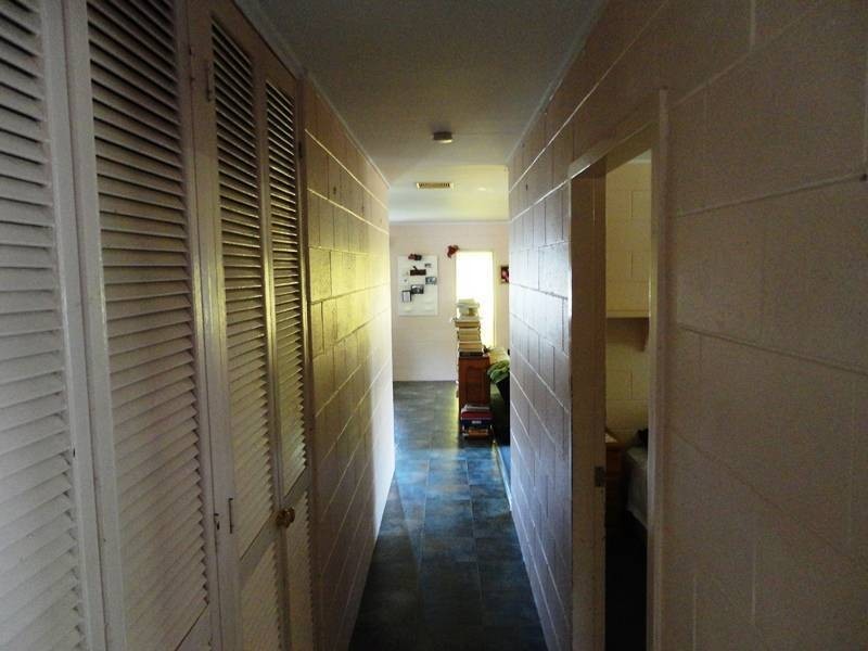 39 Tamarind Street, Holloways Beach QLD 4878