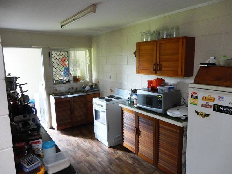 24 Mahogany Street, Manoora QLD 4870