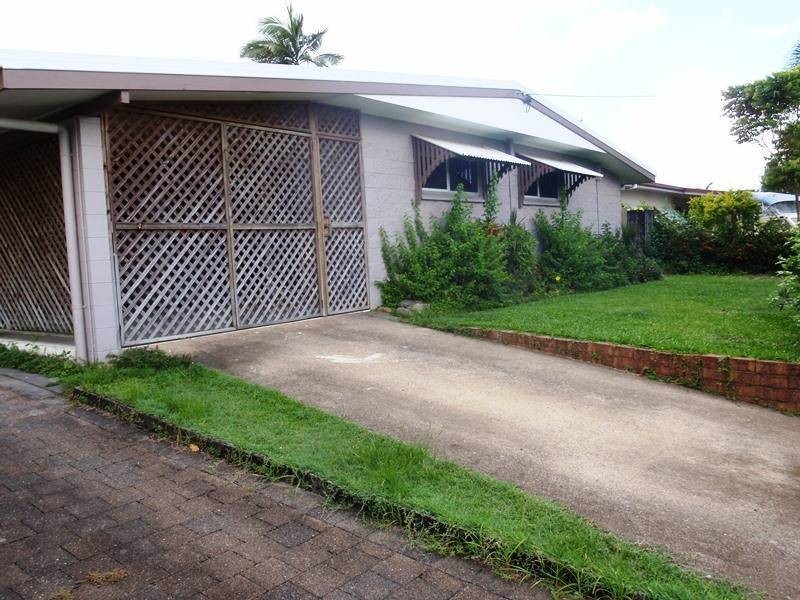 1/33 Angela Street, Woree QLD 4868