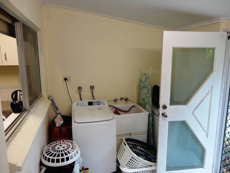 1/33 Angela Street, Woree QLD 4868