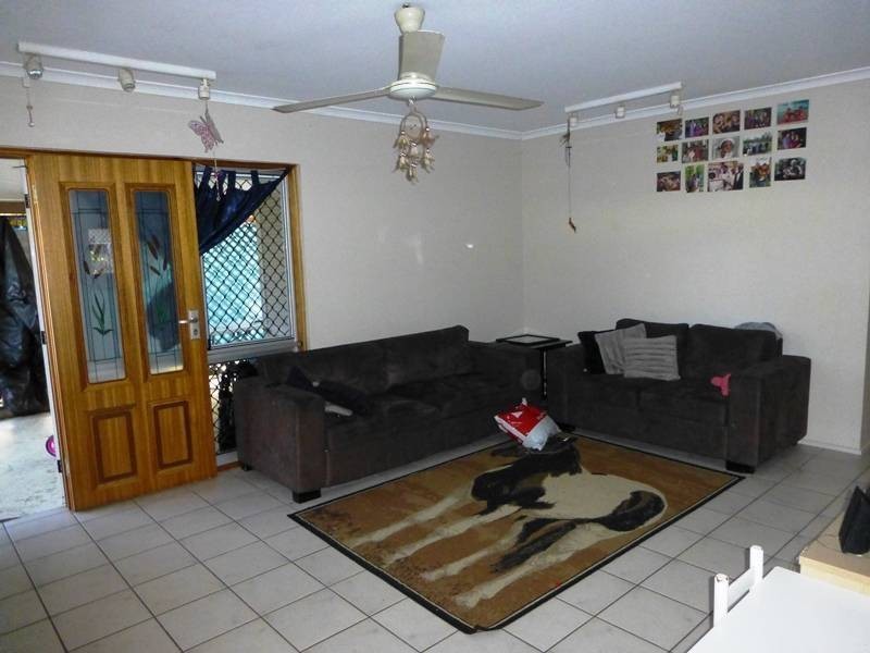 1/33 Angela Street, Woree QLD 4868