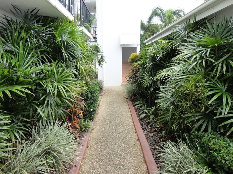 7/33 Kamerunga Road, Stratford QLD 4870