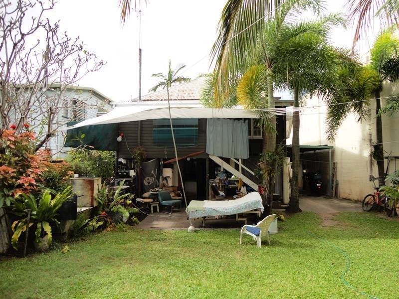 28 Minnie Street, Cairns QLD 4870