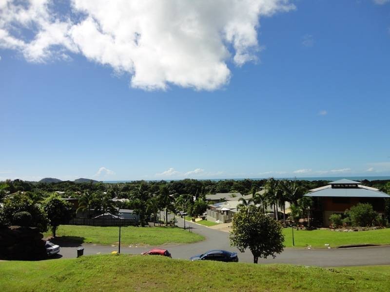 20 Savannah Street, Palm Cove QLD 4879