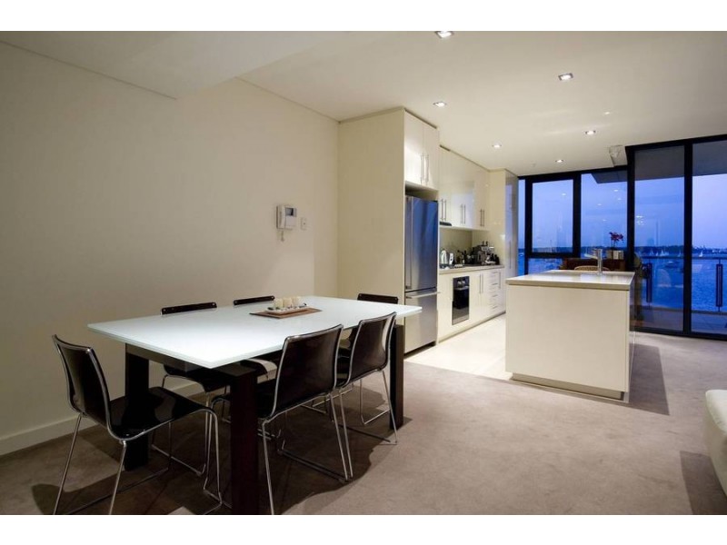 N207/70 Canning Beach Rd, Applecross WA 6153