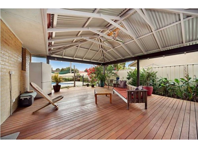2 Choules Pl, Myaree WA 6154