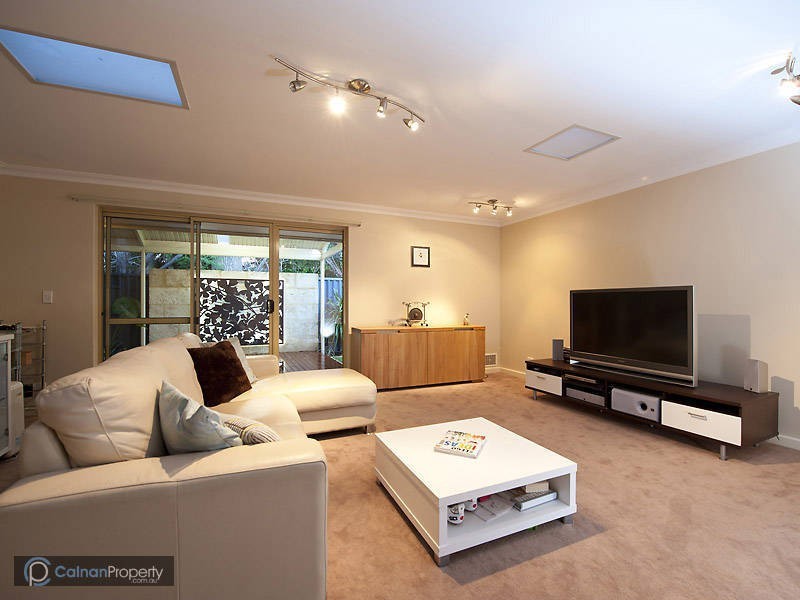 10b Fourth Ave, Applecross WA 6153