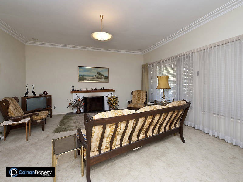 32 Parkside Ave, Mount Pleasant WA 6153